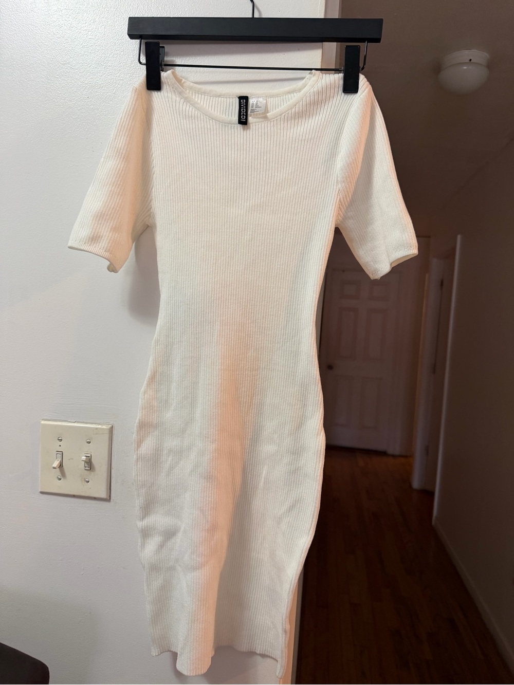 H&M Cream Ribbed Midi Dress